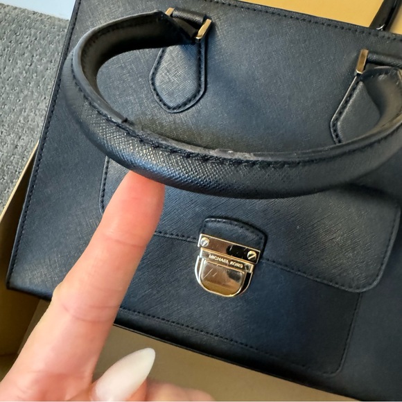 Michael Kors Bag - Picture 4 of 10